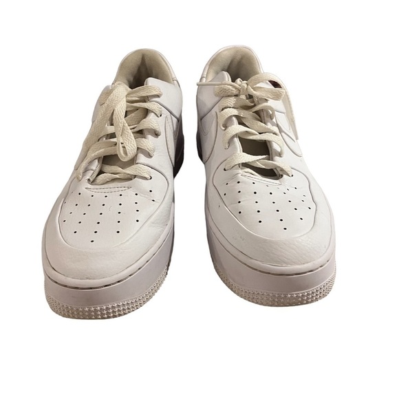 Nike Air Force 1 Sage Low Top White Size 10 Sneaker Lifestyle AR5339 - Picture 3 of 11